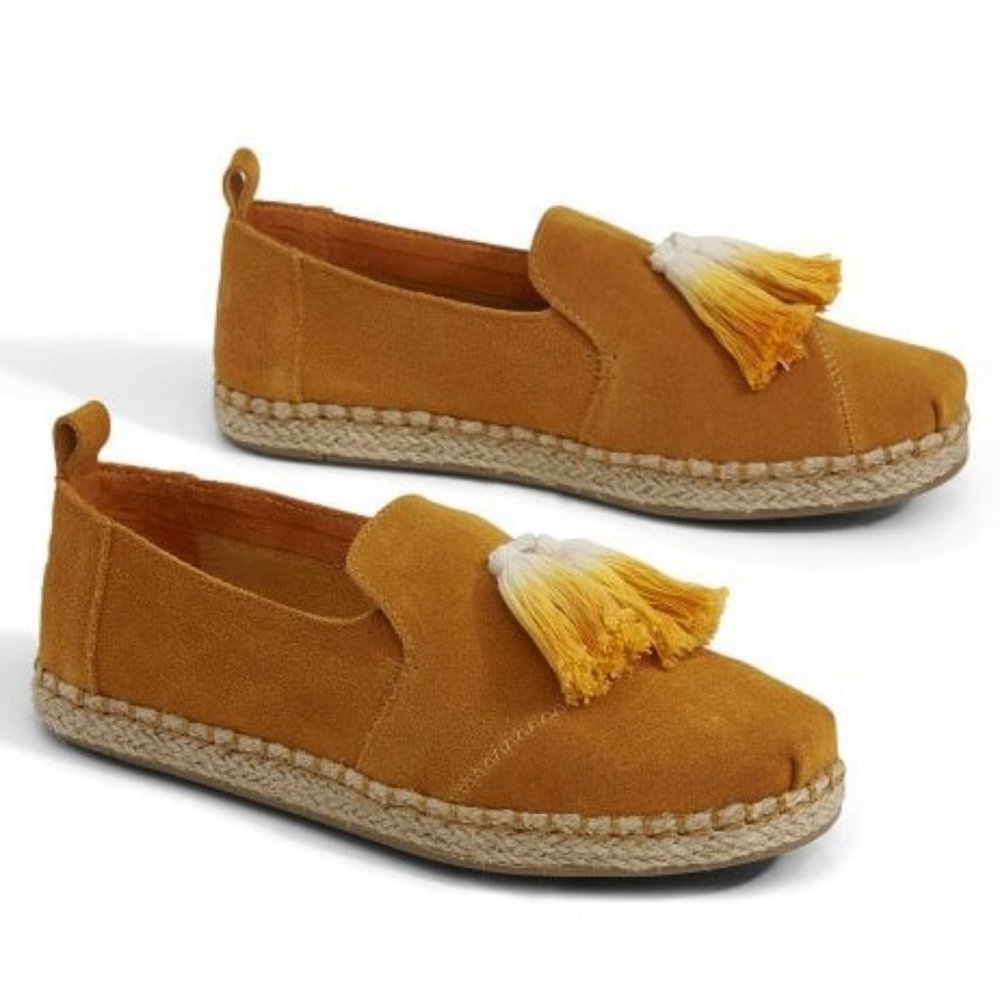 NWT Toms Suede Deconstructed Alpargatas in Saffron